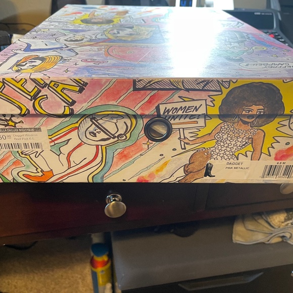 Pink Metallic Dagget Western Boots Size 6.5M. - Picture 2 of 5